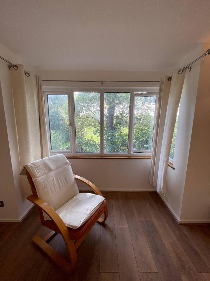 Lovely 2 Bedroom Flat With Free Parking, Great Transport Links To Central London, The Excel Centre, Canary Wharf And The O2! Eksteriør bilde
